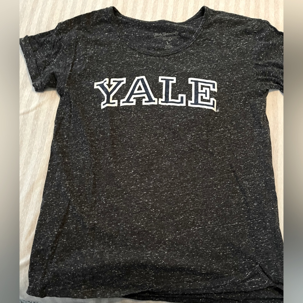 Yale Heathered Graphic Tee